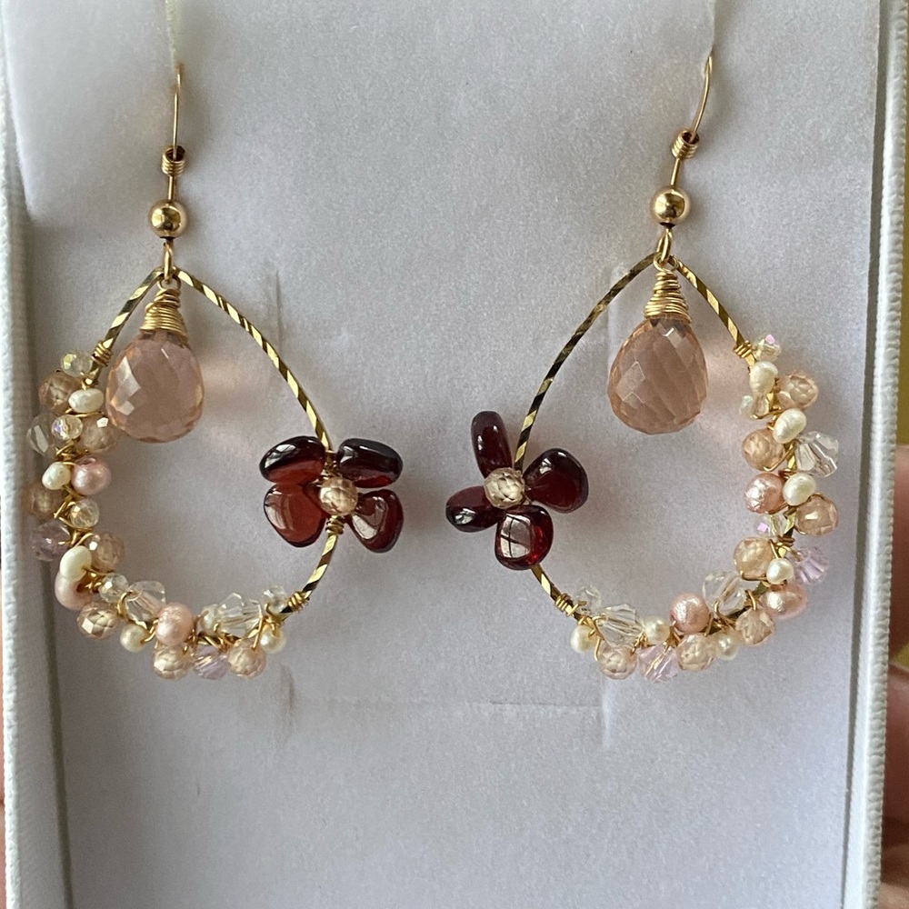 Whimsical Garnet and Citrine Earrings😍
